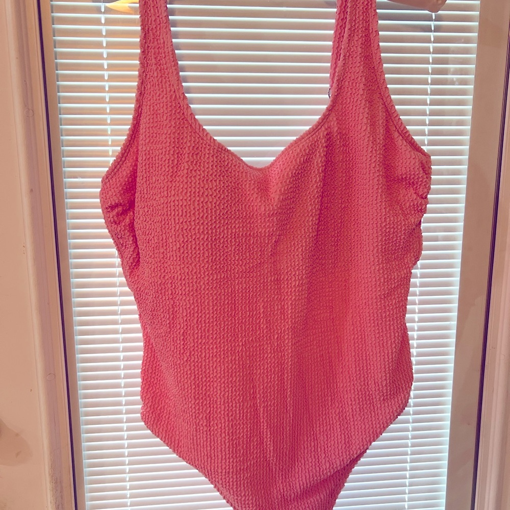 Elegant Pink Textured One Piece Swimsuit